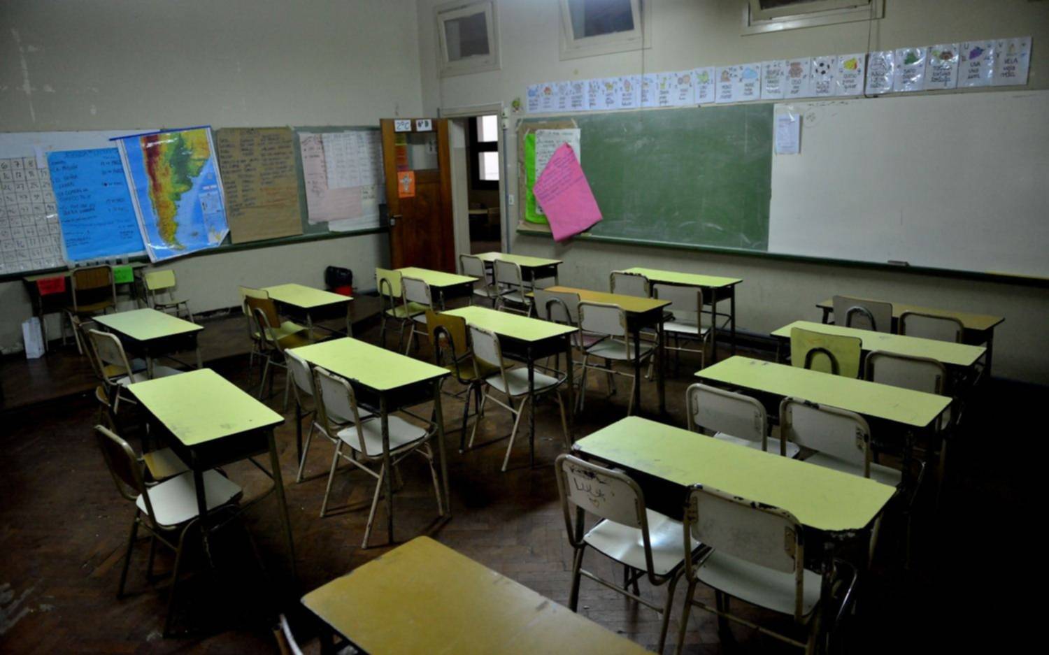 Docentes  pidieron convocar a las comisiones técnicas para discutir la paritaria en la Provincia
