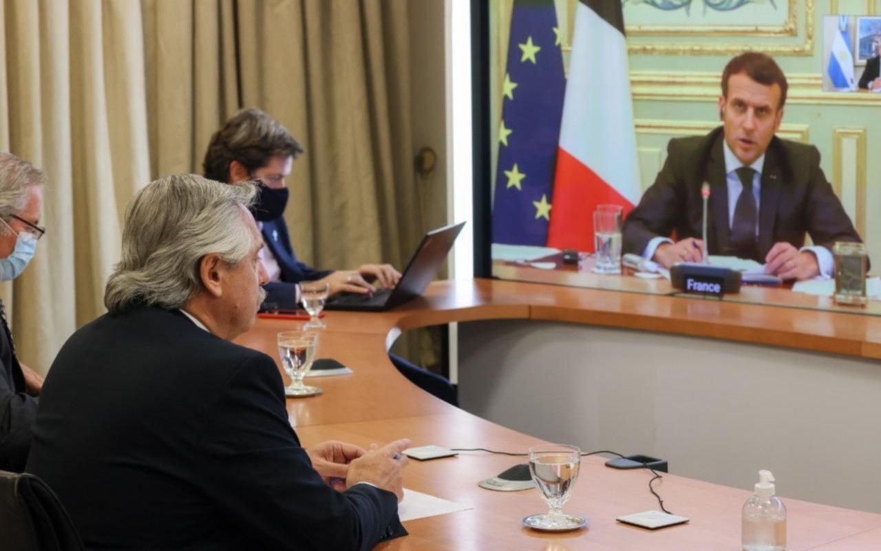Alberto Fernández dialogó con Macron: vacunas y apoyo en la negociación con el FMI