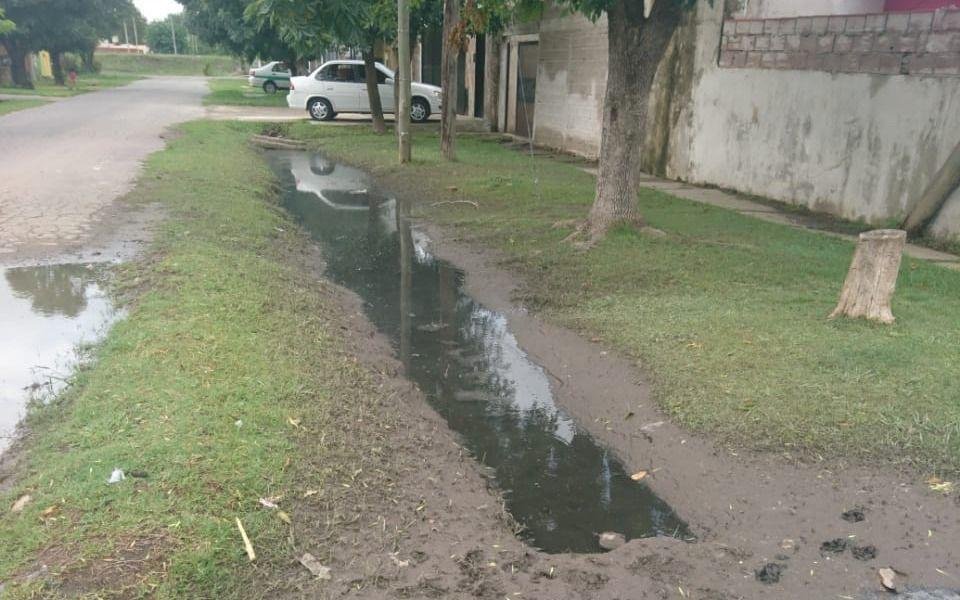 Vecinos cansados del “olor nauseabundo” en 121 y 526