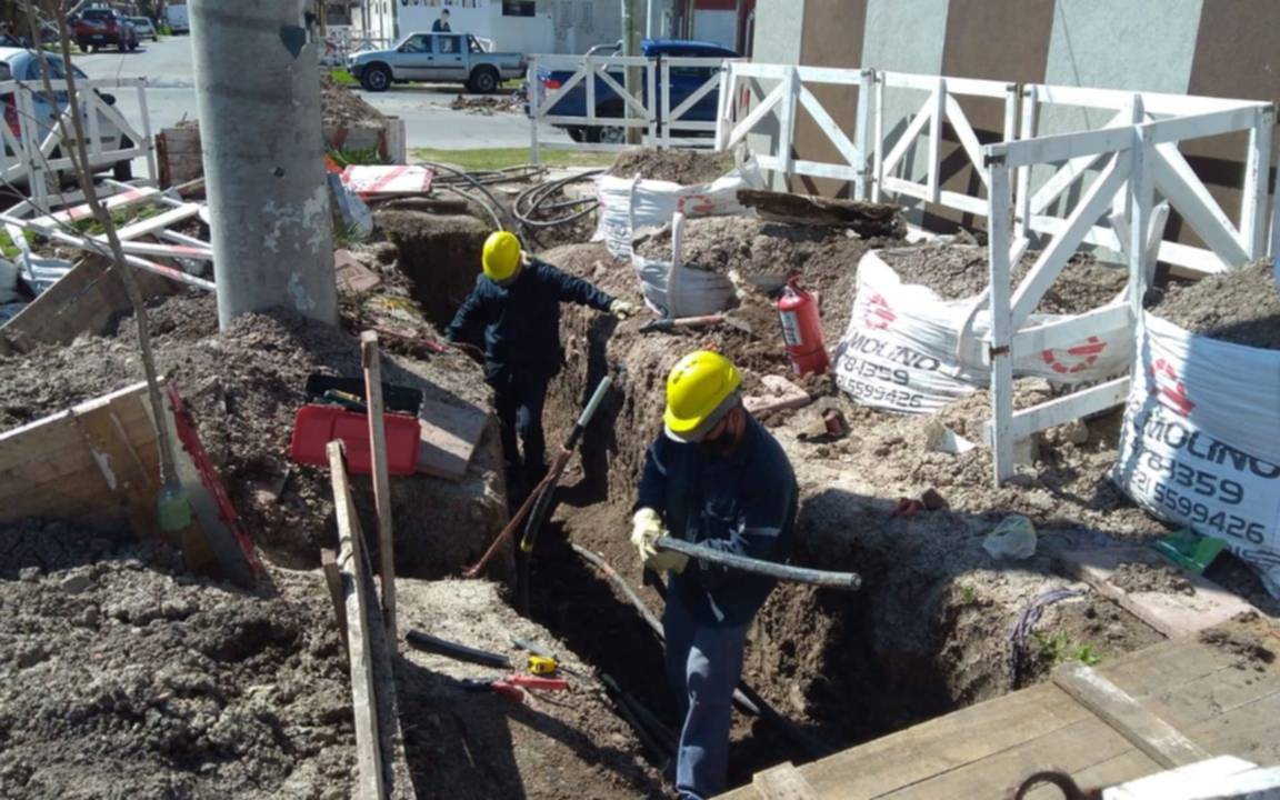 Edelap puso en servicio una nueva red troncal para abastecer al barrio La Loma