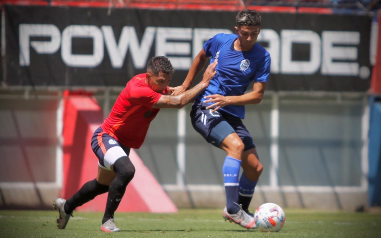Los suplentes del Lobo cayeron 4-1 ante el Cuervo