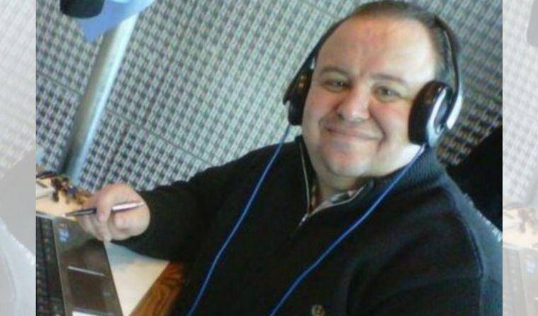 Tras batallar contra el coronavirus, murió el relator de fútbol Adrián Di Blasi