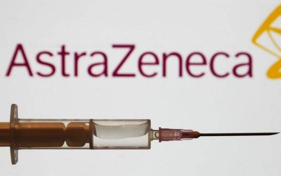 Escasa eficacia de la vacuna AstraZeneca ante una variante sudafricana: se espera decisión de la OMS