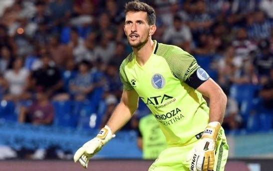 Gimnasia presentó a su primer refuerzo: el arquero Rodrigo Rey