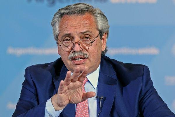 El Gobierno, con dos caras: látigo al campo; caricia a la clase media