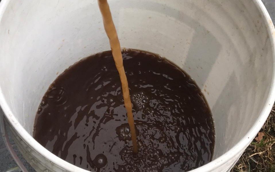 El agua sale marrón en el barrio Hipódromo y hay hartazgo vecinal