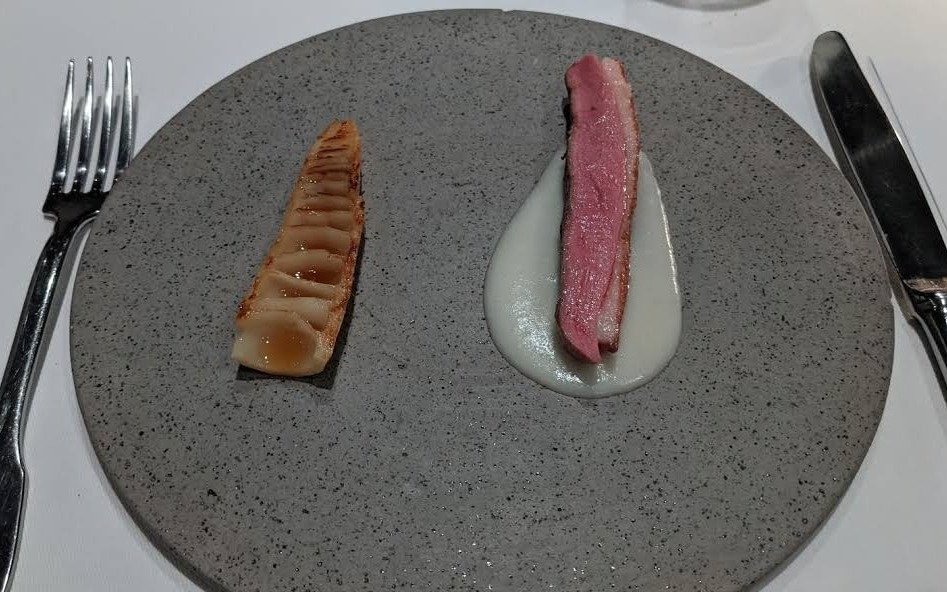 Polémica en las redes por los platos del restaurante de Germán Martitegui: ¿pocos abundantes y caros?