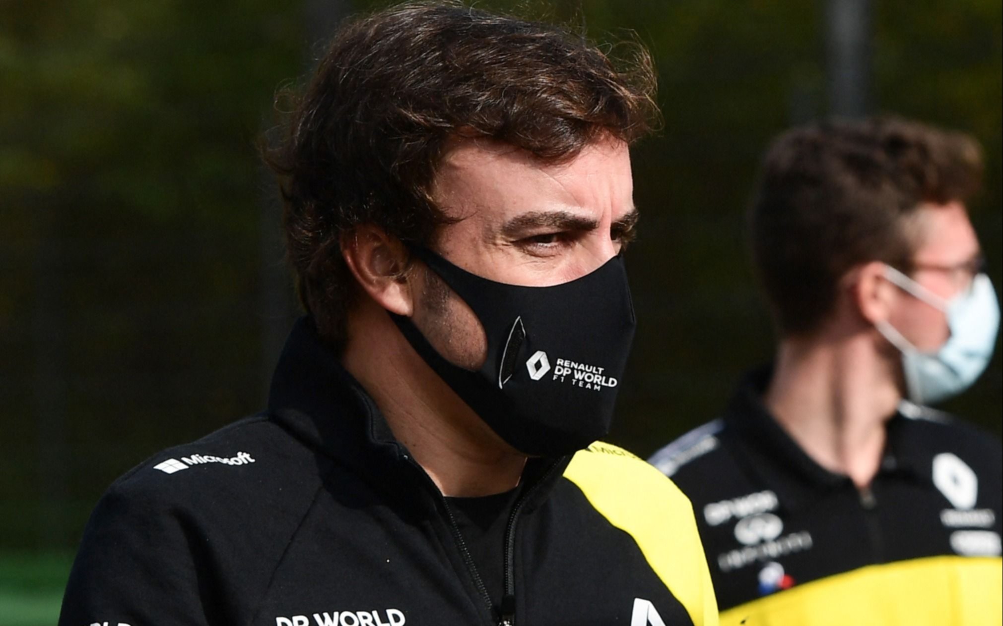 Fernando Alonso se recupera tras ser atropellado cuando entrenaba en bicicleta