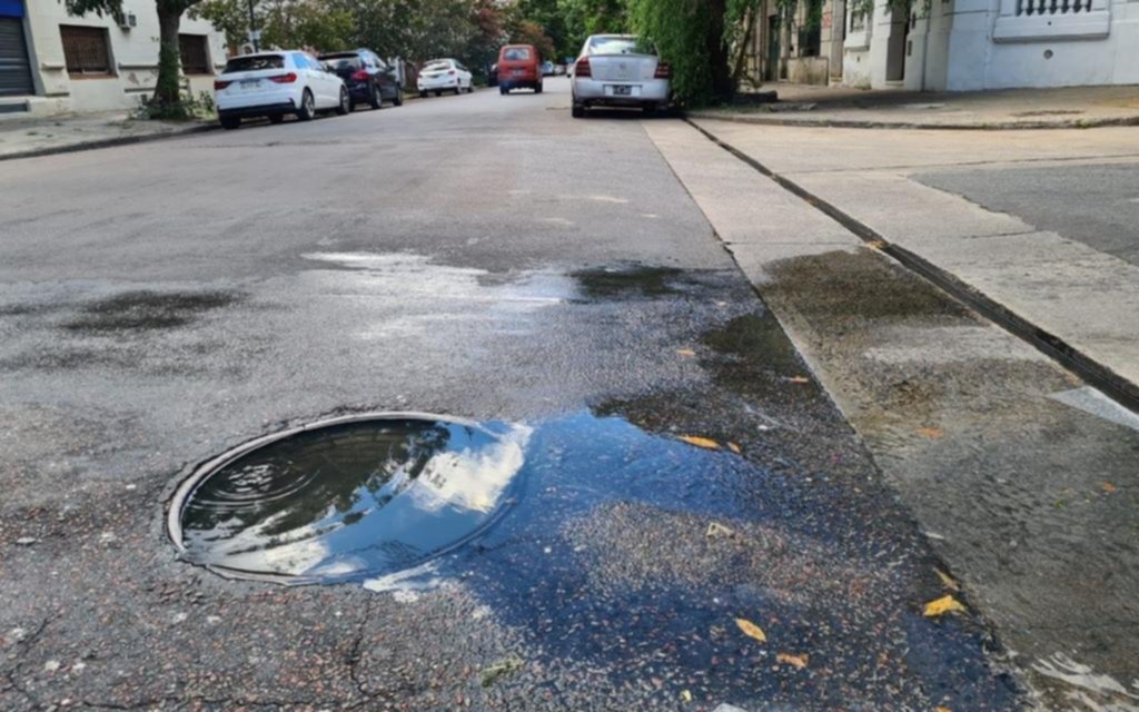 En 17 y 50 sigue el festival de las pérdidas de agua