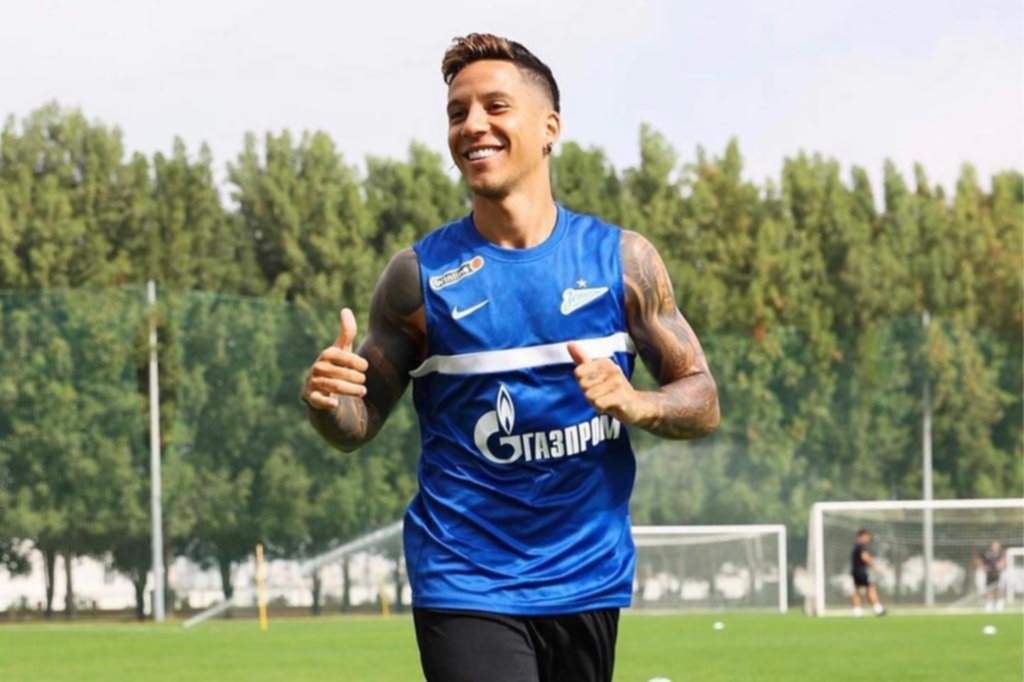 Se cae el regreso de Driussi a River y buscan opciones