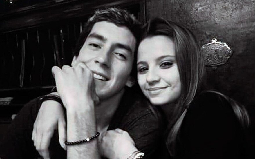El ex novio de Úrsula pidió perdón en las redes por no haber intervenido