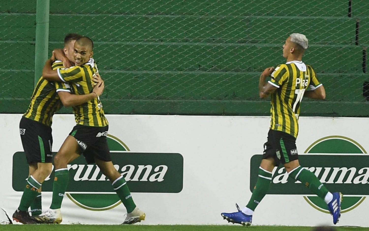 Banfield le ganó a Racing en la apertura de la Copa de la Liga Profesional 2021