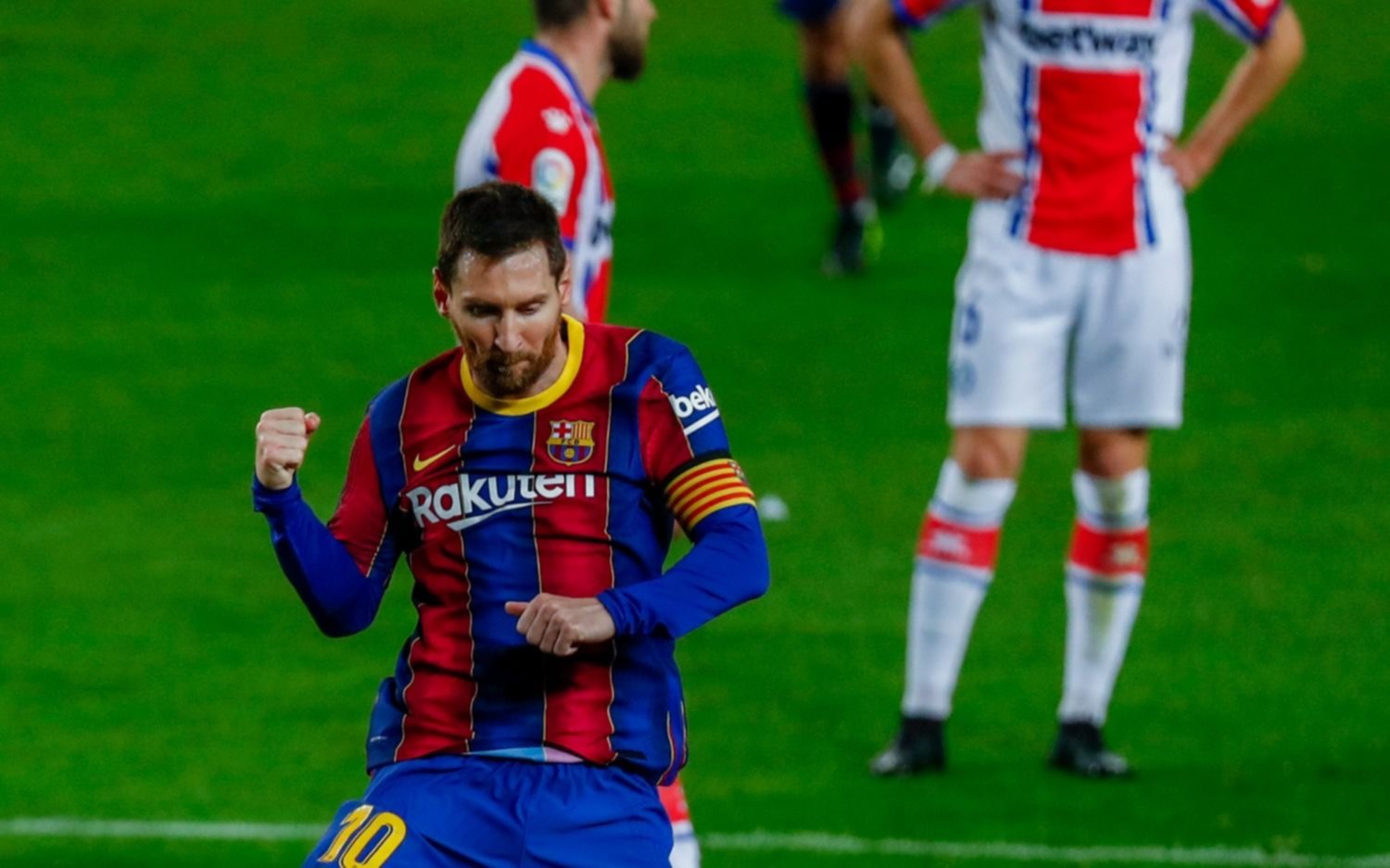 Dos goles de Messi para encaminar el cómodo triunfo de Barcelona por la Liga española