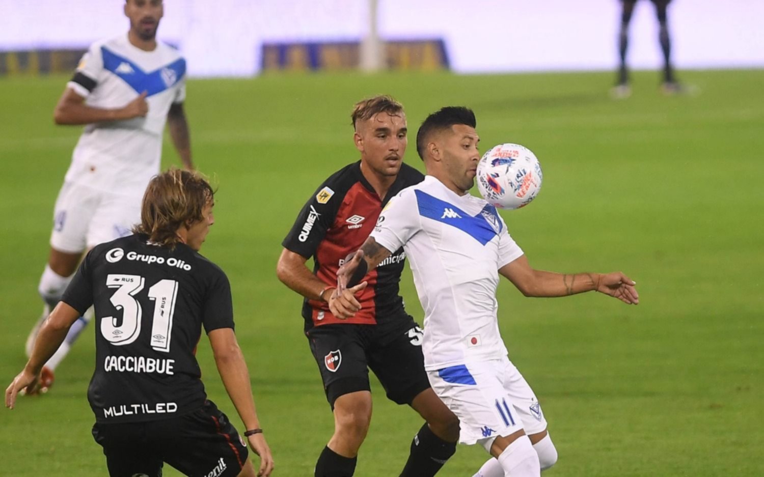 Vélez le ganó 1 a 0 a Newell's en el Amalfitani