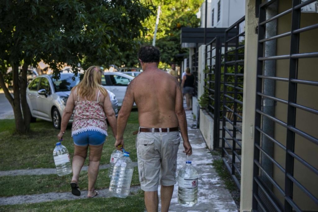 Otro fallo le ordena a Absa distribuir agua envasada en barrios sin servicio