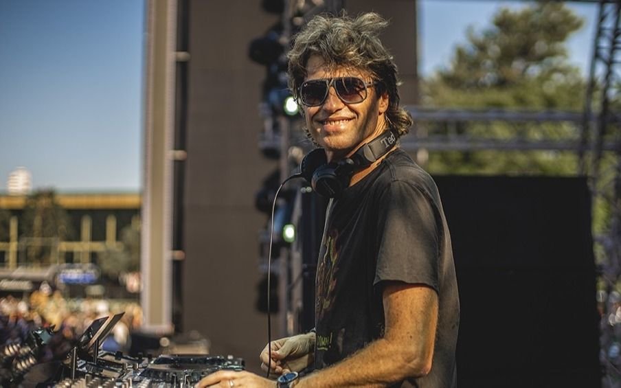 DJ Cattaneo, controvertido: "Todos los argentinos tendrían que tener la chance de irse del país"
