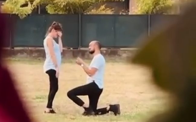 ¡Un romántico! La emotiva propuesta de casamiento de Abel Pintos a su pareja
