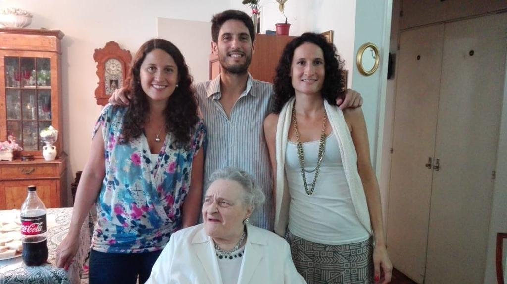 Vivir con Crohn, la lucha de un platense por mejorar la salud de sus pares