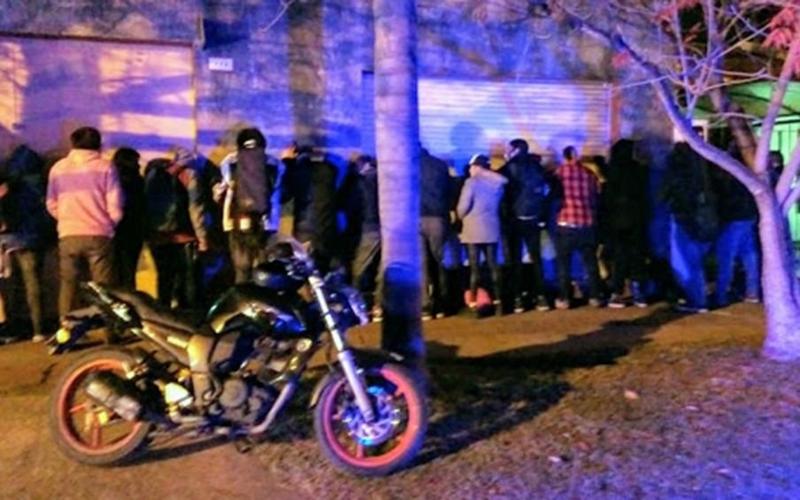 Un carnaval de fiestas clandestinas durante el fin de semana largo