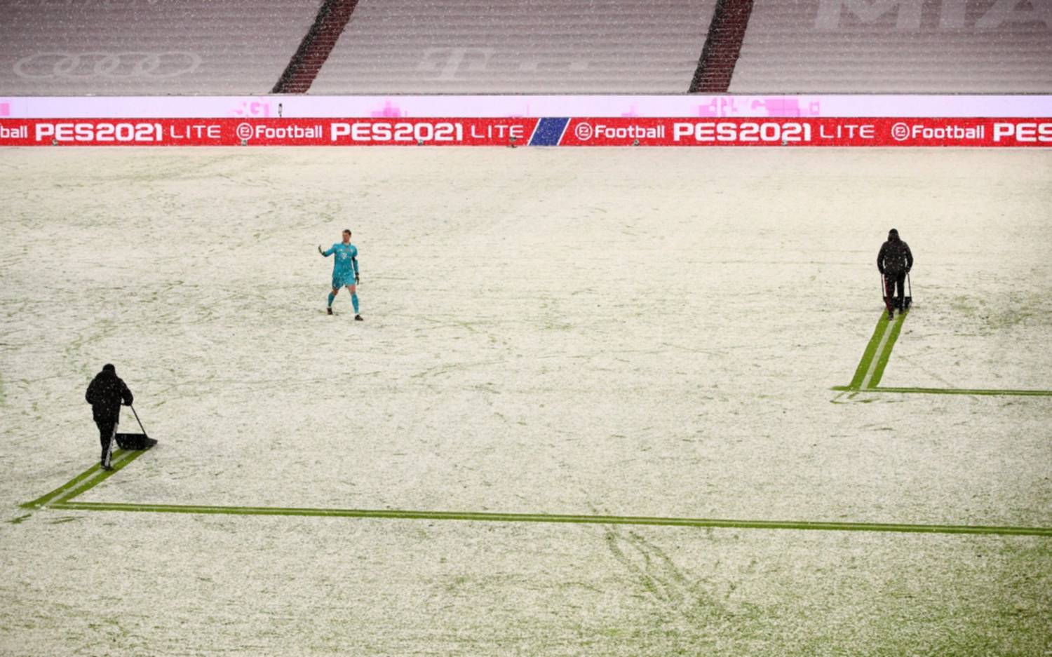Las espectaculares imágenes del partido del Bayern Munich bajo nieve: empató 3-3 contra el anteúltimo