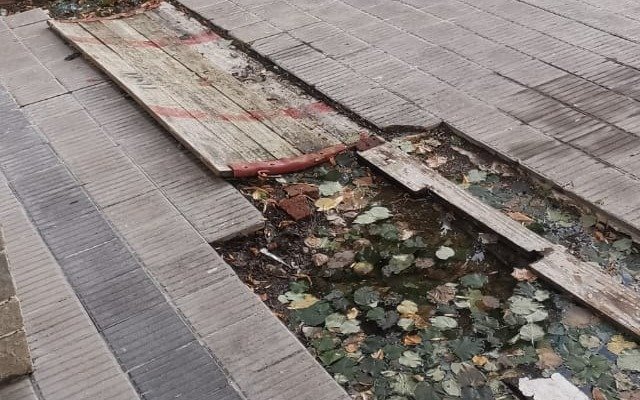Pérdida de agua en 7 y 38: "Absa no responde hace un año"