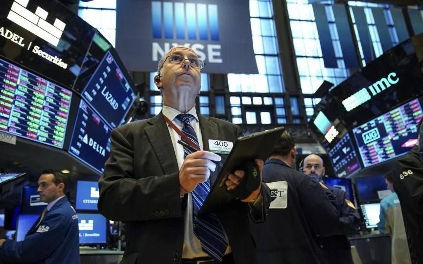 Wall Street con altibajos tras racha alcista y con subas en las acciones argentinas