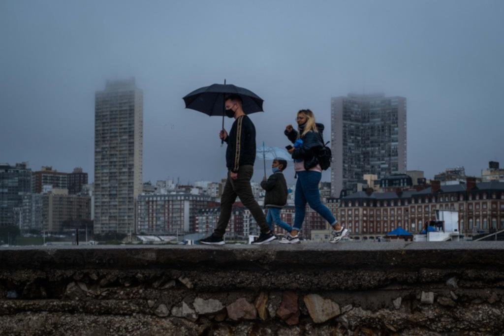 Mar del Plata sufrió anegamientos por las intensas lluvias de Carnaval