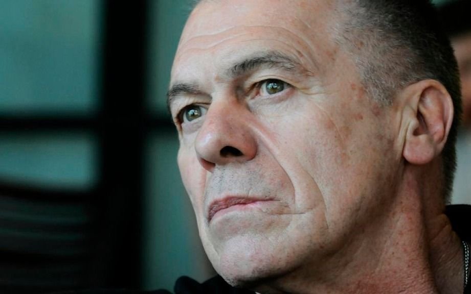 Miguel Ángel Solá se accidentó en Madrid y debió suspender las funciones de teatro