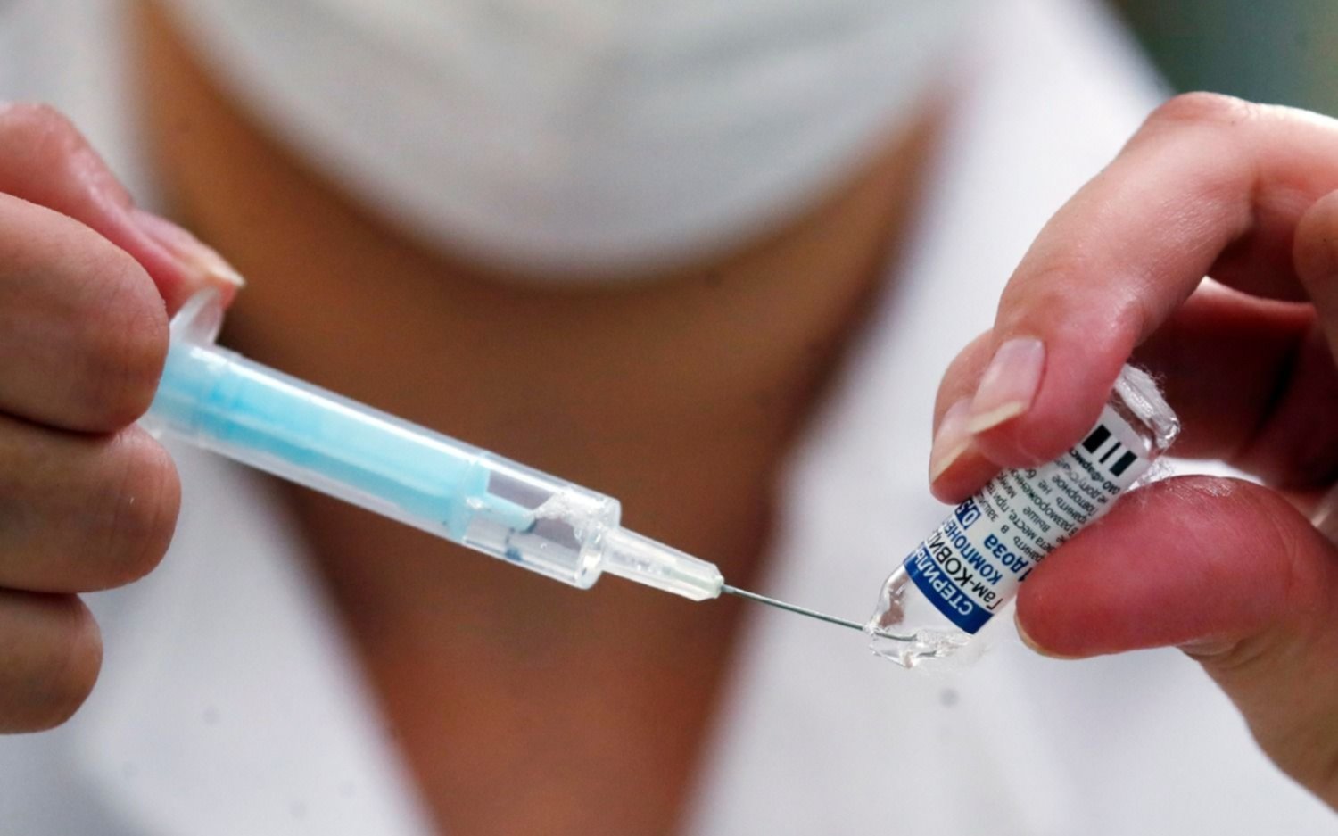 Rusia admite que no puede satisfacer la demanda de vacunas contra el COVID