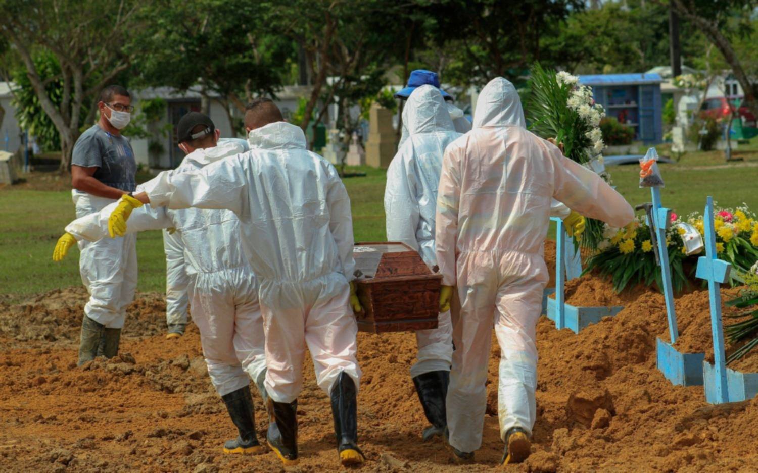 Brasil superó los 10 millones de casos de coronavirus y nueve capitales registran falta de vacunas
