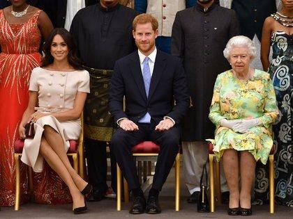 Harry y Meghan renunciaron por completo a la realeza