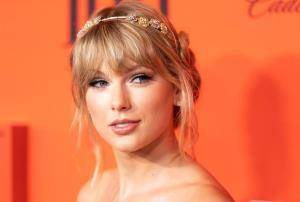 Se levanta contra la industria: por qué Taylor Swift está volviendo a grabar sus viejas canciones