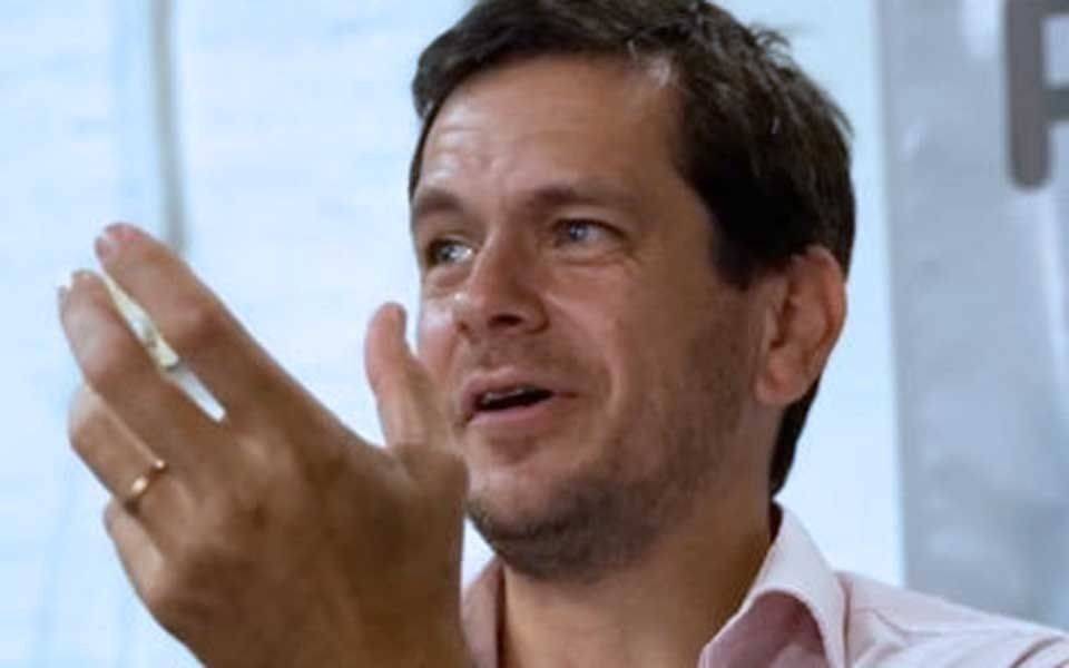 Zárate: proponen multas millonarias, censantias y denuncias penales a políticos que se vacunen