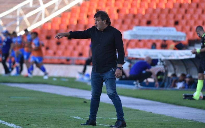 Zielinski: "Es lo que buscamos, un equipo que se mueva por sobre las individualidades"
