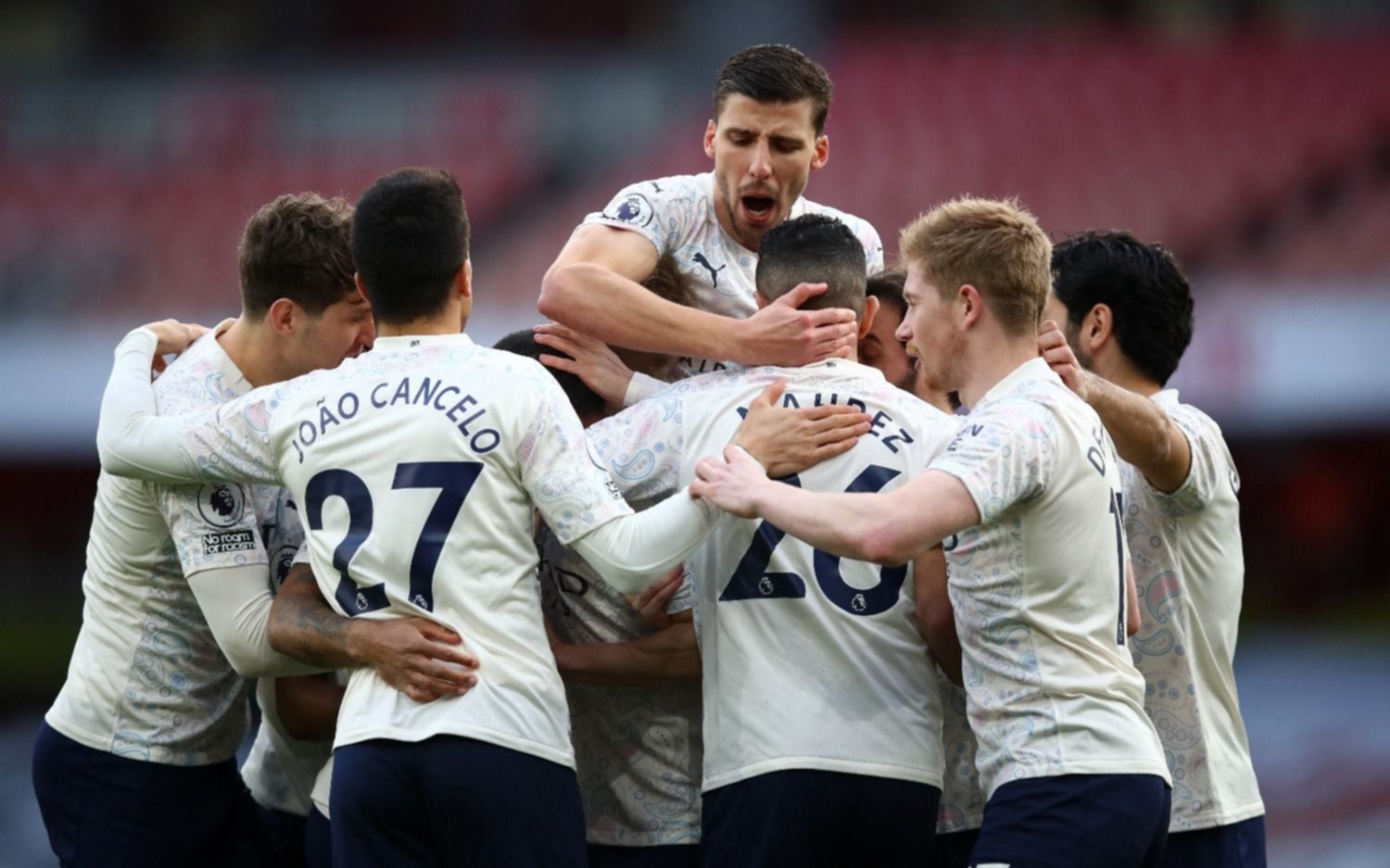 Manchester City se afirma en la punta con el triunfo ante Arsenal