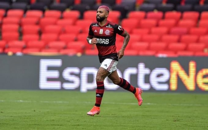 Flamengo le dio vuelta el partido al Inter y le arrebató la punta a una fecha del final