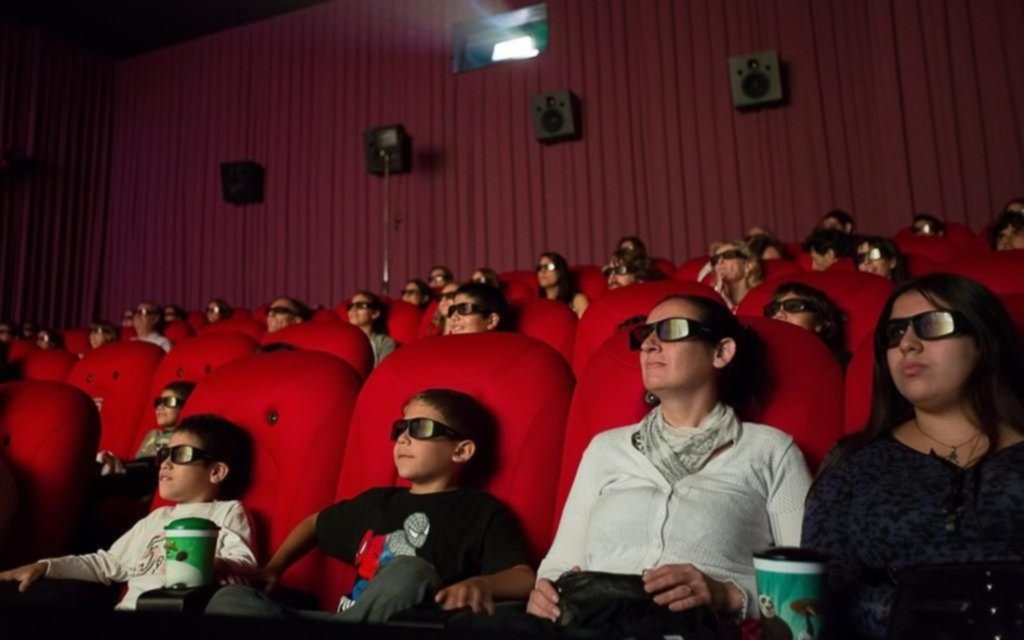 Tras casi un año, el próximo jueves reabrirán los cines en La Plata: así será la vuelta