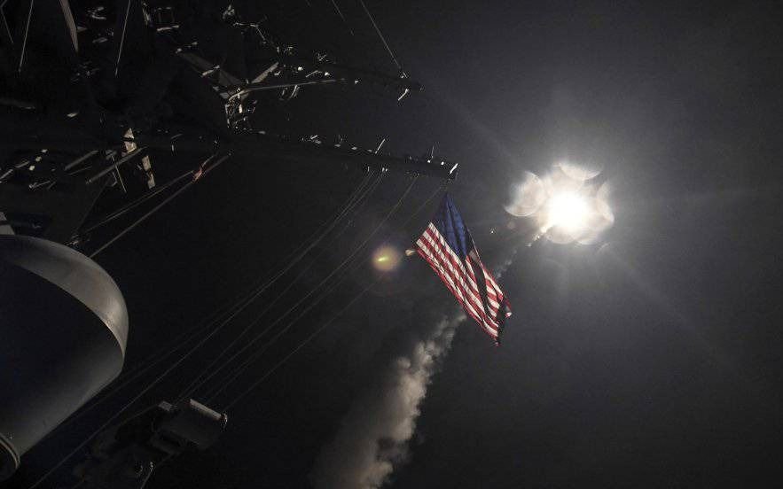 EEUU bombardea instalaciones en Siria usadas por milicia