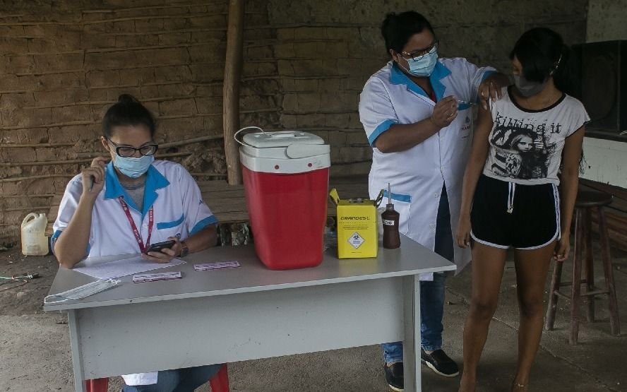 América latina, a un año del primer caso de coronavirus, que dejó muerte y desigualdad