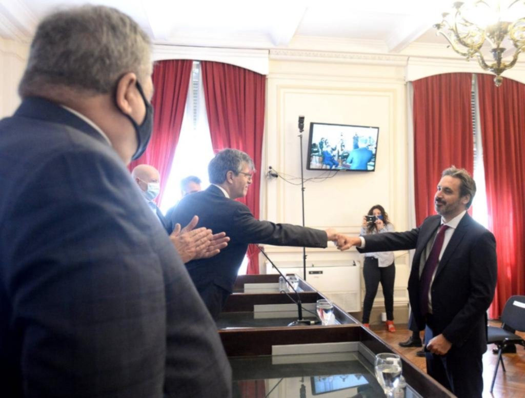 Ramos Padilla asumió como juez electoral
