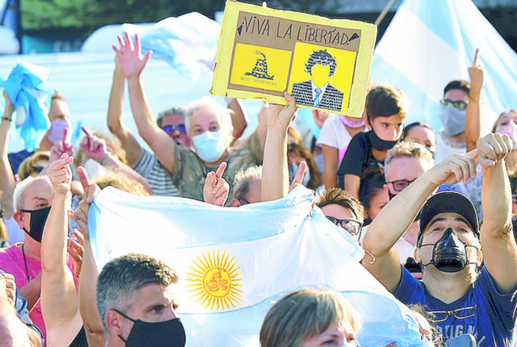 Nueva protesta contra el Gobierno en todo el país, ahora por las vacunas de privilegio