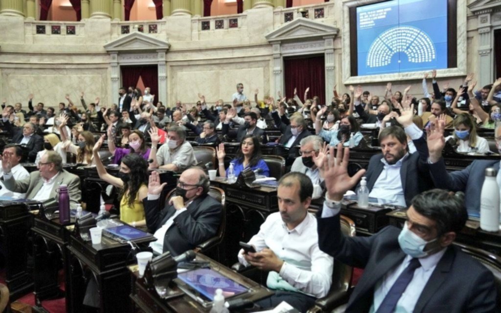 Tensión en el oficialismo: el kirchnerismo adelanta que tratará de modificar en el Congreso el acuerdo con el FMI