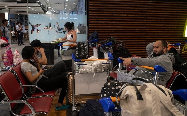 Se calcula que mil venezolanos por mes están regresando a su país