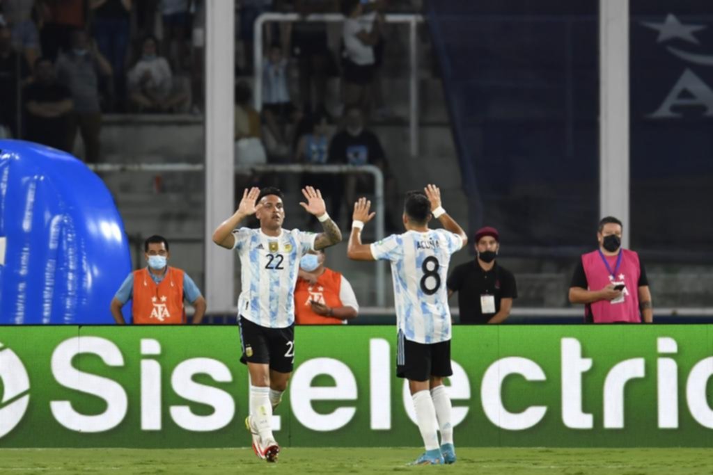 Argentina a paso firme, con un sólido triunfo en Córdoba