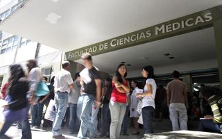 Avanza el empadronamiento de graduados para las elecciones en la Facultad de Medicina de la UNLP