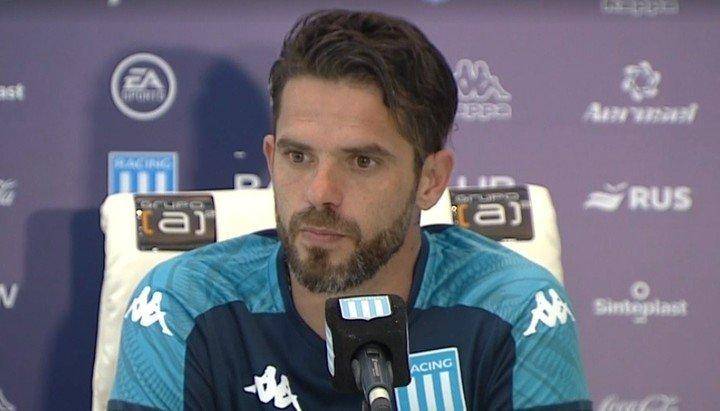 Gago ensayó con equipo titular de cara a Gimnasia