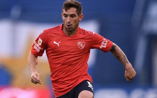 El Rojo acordó la llegada del lateral Lucas Rodríguez