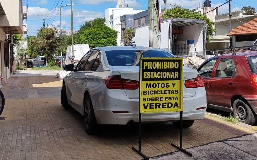 El "estacioná donde quieras" reina también en 64 entre 20 y 21