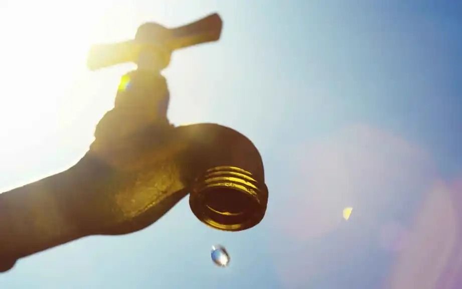 Vecinos de El Mondongo denuncian que están sin agua desde las Fiestas