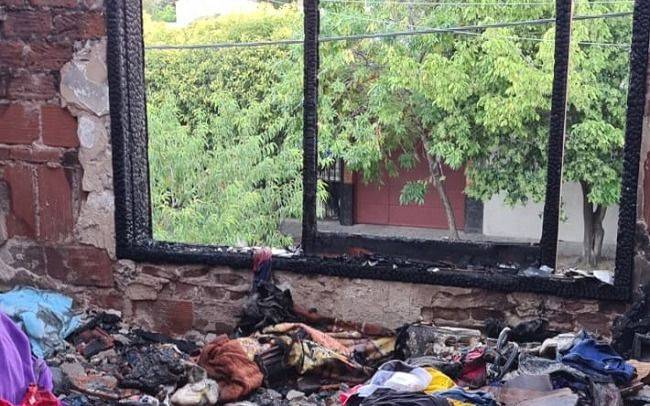 Familia pide ayuda tras perder pertenencias en incendio